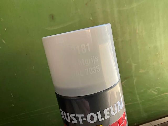 Hard hat - rust-oleum 2181 lichtgrijs ral7035 - spuitbus verf (6x) - afbeelding 5 van  7