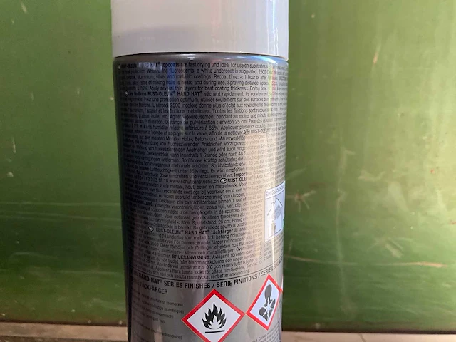 Hard hat - rust-oleum 2181 lichtgrijs ral7035 - spuitbus verf (6x) - afbeelding 7 van  7