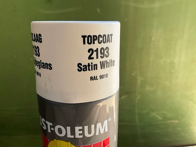 Hard hat - rust-oleum 2193 zijdeglans wit ral 9010 - spuitbus verf (3x) - afbeelding 6 van  7