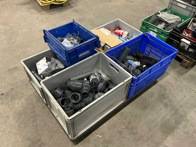 Hard pvc en diverse elektra - afbeelding 1 van  7
