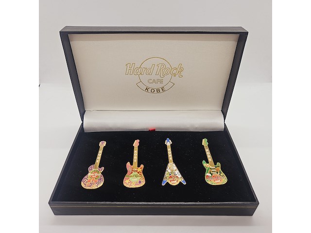 Hard rock café kobe broche set - christmas special - afbeelding 1 van  9