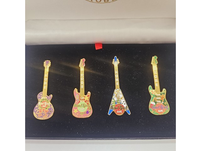 Hard rock café kobe broche set - christmas special - afbeelding 2 van  9