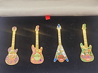 Hard rock café kobe broche set - christmas special - afbeelding 2 van  9