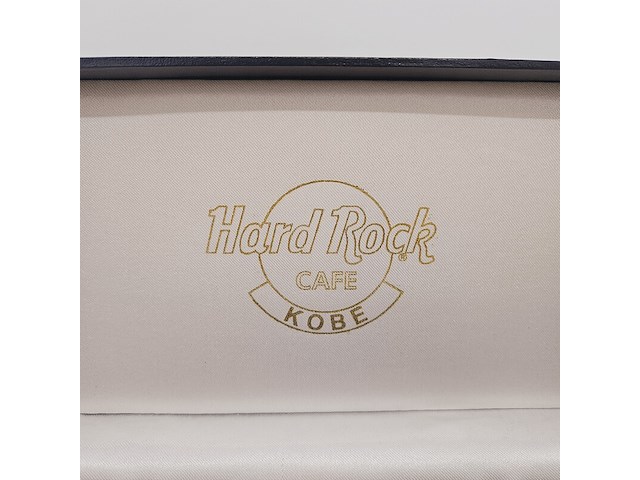 Hard rock café kobe broche set - christmas special - afbeelding 8 van  9