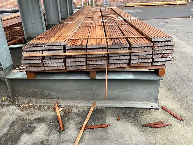 Hardhout bankirai vlonderplank 4600x140x20 mm (45x) - afbeelding 3 van  4