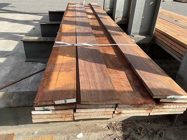 Hardhout beschoeiing plank 4000x20x200 mm (19x) - afbeelding 3 van  5