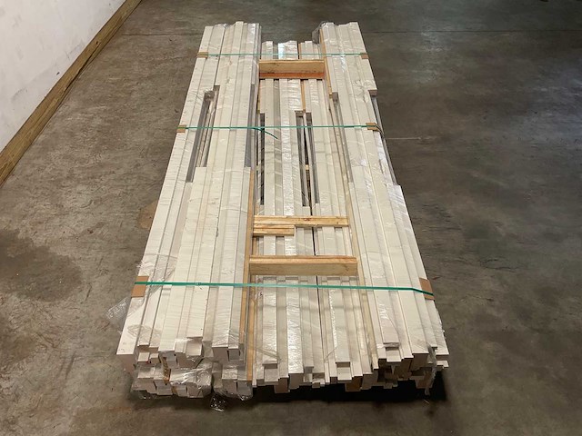 Hardhout biko met bovenlicht stomp 280cm wit gegrond 56x115mm (13x) - afbeelding 3 van  7