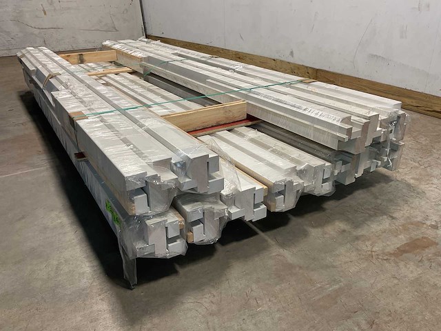 Hardhout biko met bovenlicht stomp 280cm wit gegrond 56x115mm (13x) - afbeelding 4 van  7