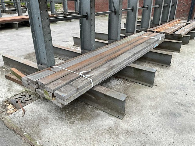 Hardhout fijn gezaagd 3500x150x50 mm (14x) - afbeelding 1 van  3