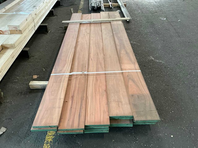 Hardhout geschaafd 18x190x2750 mm (22x) - afbeelding 1 van  1