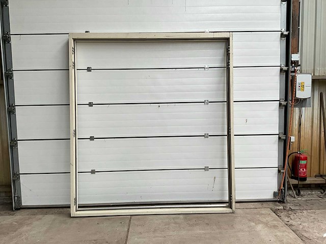 Hardhout kozijn met openslaande deuren - afbeelding 3 van  6