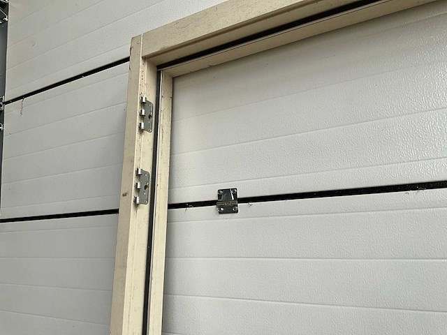 Hardhout kozijn met openslaande deuren - afbeelding 5 van  6