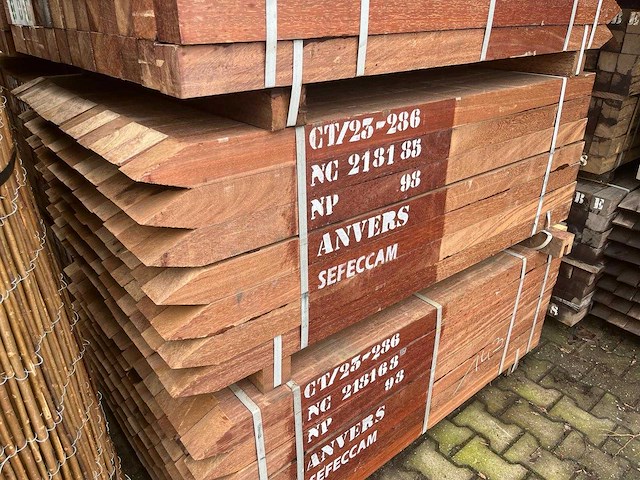 Hardhout paal 5x5x80cm (750x) - afbeelding 1 van  2