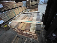 Hardhout tegelhout 550-1050x97x17mm (410x) - afbeelding 1 van  3