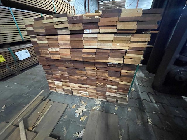 Hardhout tegelhout 550-1050x97x17mm (410x) - afbeelding 3 van  3