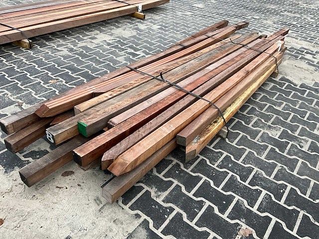 Hardhouten 7x7 cm palen (22x) - afbeelding 2 van  4