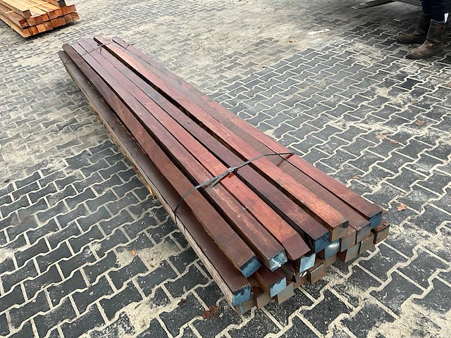 Hardhouten azobé paal 8x8x400 cm (22x) - afbeelding 3 van  5