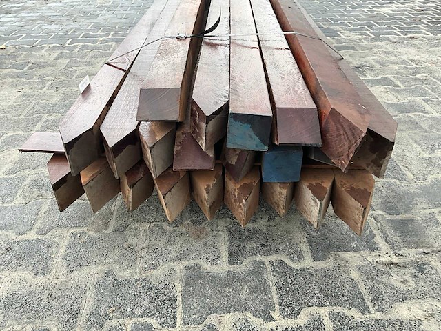 Hardhouten azobé paal 8x8x400 cm (22x) - afbeelding 5 van  5
