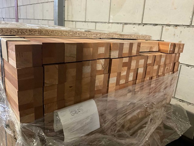 Hardhouten balk (240x) - afbeelding 4 van  6