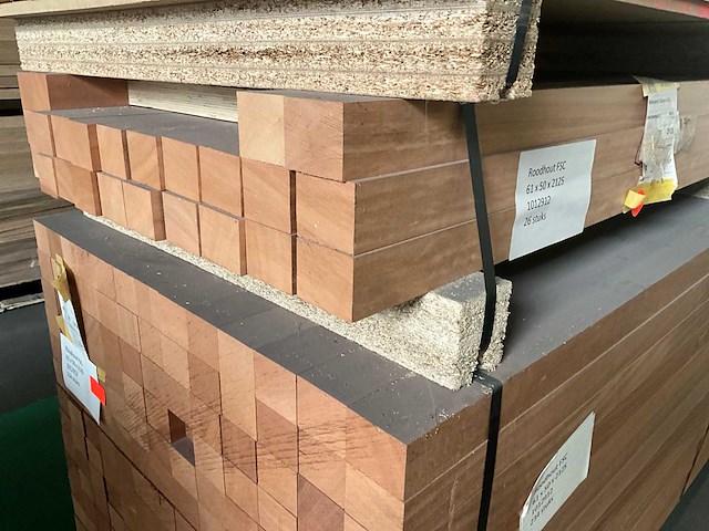 Hardhouten balk (351x) - afbeelding 5 van  9