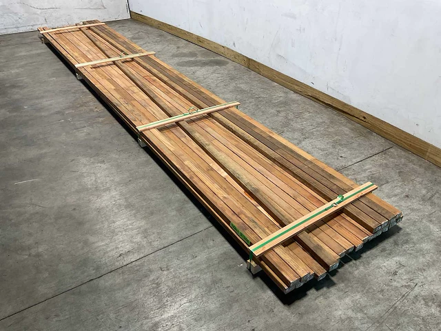 Hardhouten bankirai regel gelamineerd 590x6x4 cm (22x) - afbeelding 1 van  7