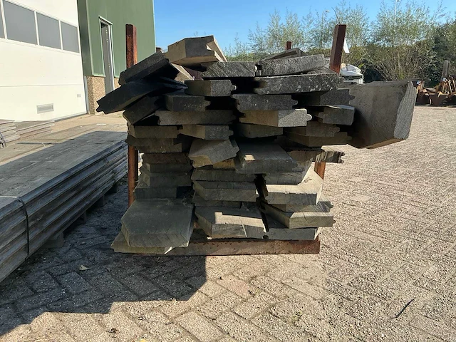 Hardhouten beschoeing planken - afbeelding 2 van  4