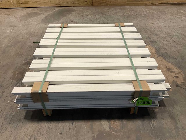 Hardhouten bovendorpel voor opdekdeuren 830x70x65 mm (28x) - afbeelding 2 van  7