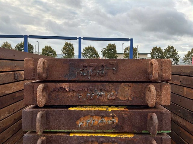 Hardhouten draglineschot met ijzerframe (10x) - afbeelding 2 van  3