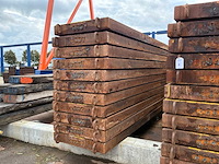 Hardhouten draglineschot met ijzerframe (11x) - afbeelding 1 van  5