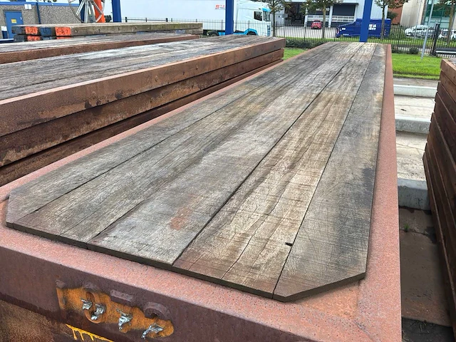 Hardhouten draglineschot met ijzerframe (11x) - afbeelding 5 van  5