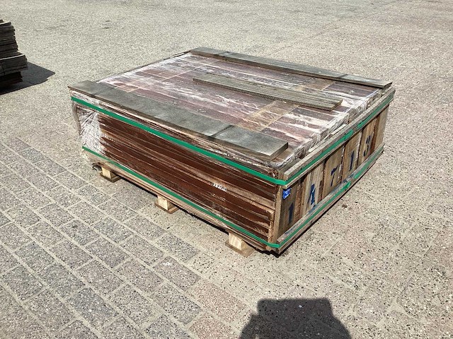 Hardhouten lat 40x60x1250mm (170x) - afbeelding 2 van  6