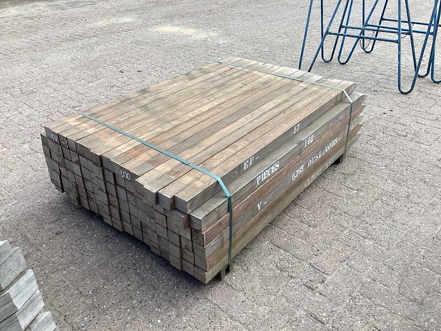 Hardhouten paal 60x60x1500mm (100x) - afbeelding 1 van  4