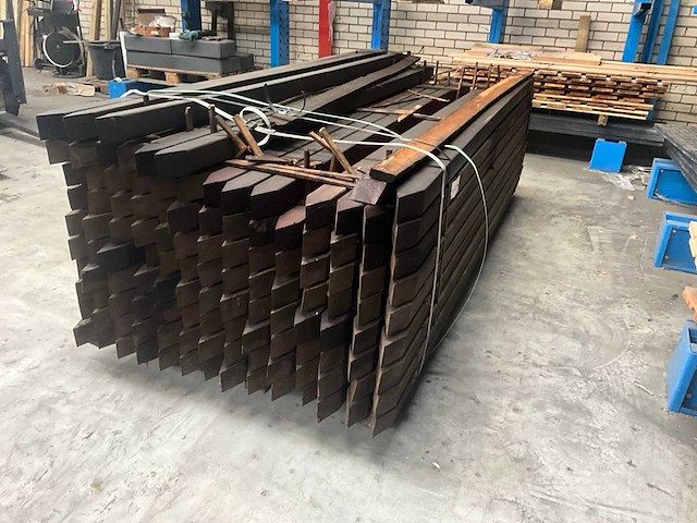 Hardhouten paal 6,8x6,8x250cm (118x) - afbeelding 6 van  7