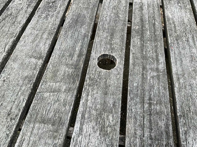 Hardhouten picknicktafel - afbeelding 4 van  7