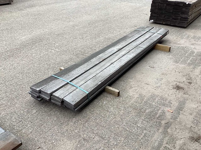 Hardhouten plank 150x25x3000mm (17x) - afbeelding 1 van  5