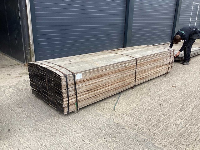 Hardhouten plank 200x20x3500mm (120x) - afbeelding 1 van  4
