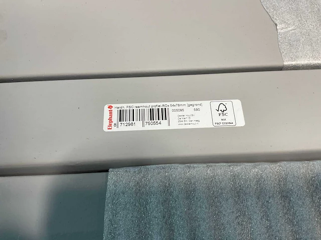 Hardhouten raamhout profiel-ro - 590x7,8x5,4 cm (20x) - afbeelding 6 van  8
