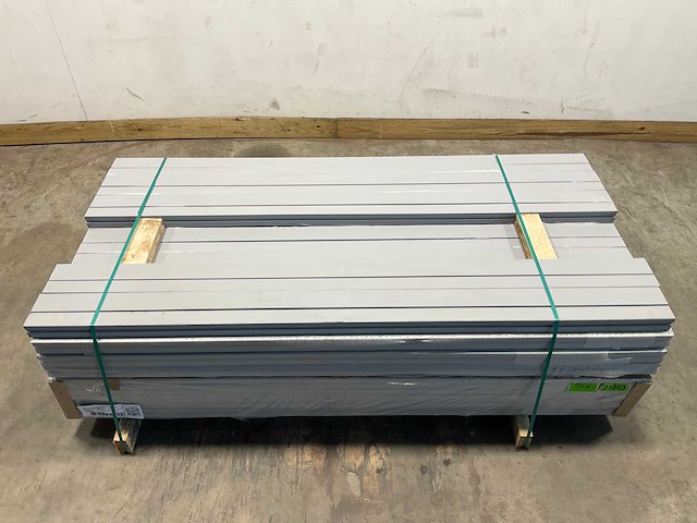 Hardhouten raamprofiel rox grijs gegrond 195x7,8x5,4 cm (50x) - afbeelding 2 van  9
