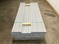 Hardhouten raamprofiel rox grijs gegrond 195x7,8x5,4 cm (50x) - afbeelding 3 van  9
