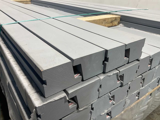 Hardhouten raamprofiel rox grijs gegrond 195x7,8x5,4 cm (50x) - afbeelding 5 van  9