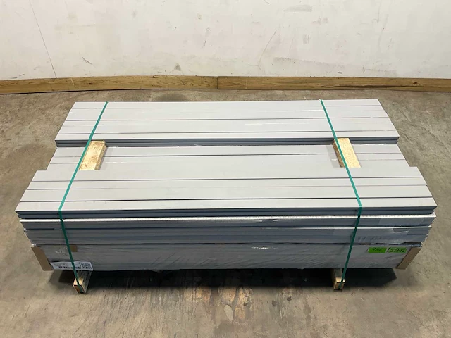 Hardhouten raamprofiel rox grijs gegrond 195x7,8x5,4 cm (50x) - afbeelding 2 van  9