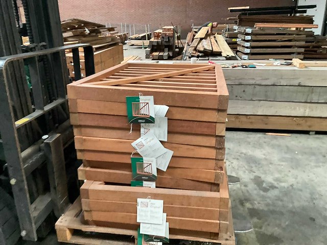 Hardhouten spijlenhek/-poort geschaafd onbehandeld 100x80 cm (2x) - afbeelding 3 van  6