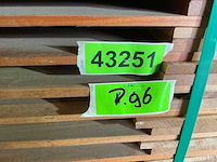 Hardhouten tuinscherm met toog 17-planks - 180x180x3,9 cm (2x) - afbeelding 2 van  6