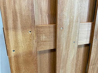 Hardhouten tuinscherm met toog 17-planks - 180x180x3,9 cm (2x) - afbeelding 6 van  6