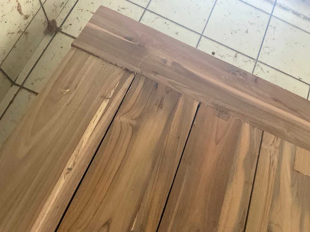 Hardhouten tuintafel - 200x100 cm - afbeelding 2 van  2