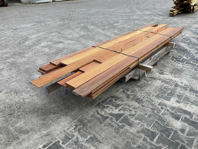 Hardhouten vlonderplank 1.8x14 cm (32x) - afbeelding 2 van  5