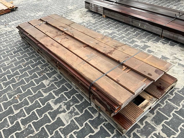 Hardhouten vlonderplank 2.7x19x274 cm (19x) - afbeelding 3 van  6