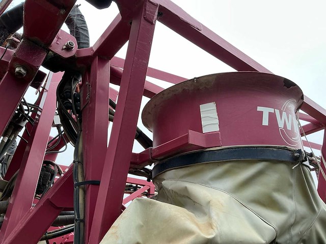 Hardi commander 4400i veldspuit - afbeelding 6 van  37