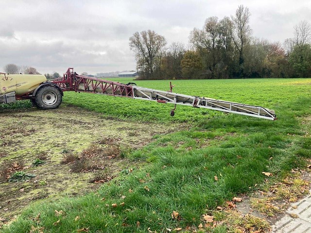 Hardi commander 4400i veldspuit - afbeelding 29 van  37