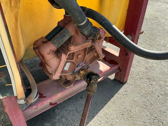 Hardi lxh800 veldspuit - afbeelding 1 van  5